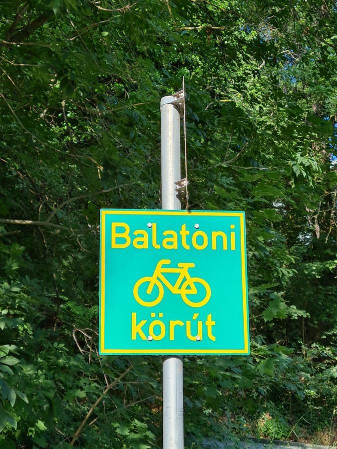 Eda Beach Apartman Siófok Buitenkant foto