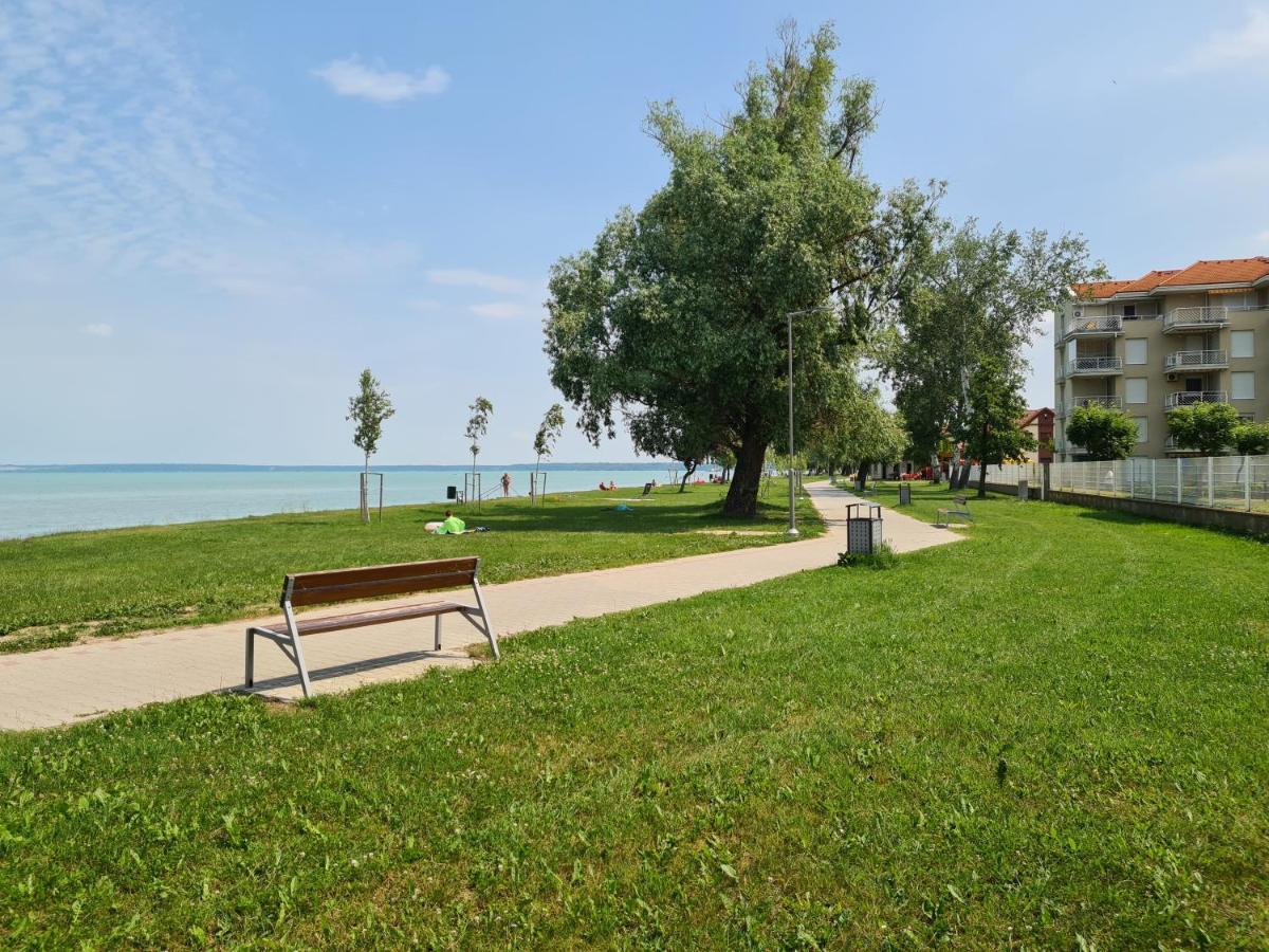 Eda Beach Apartman Siófok Buitenkant foto