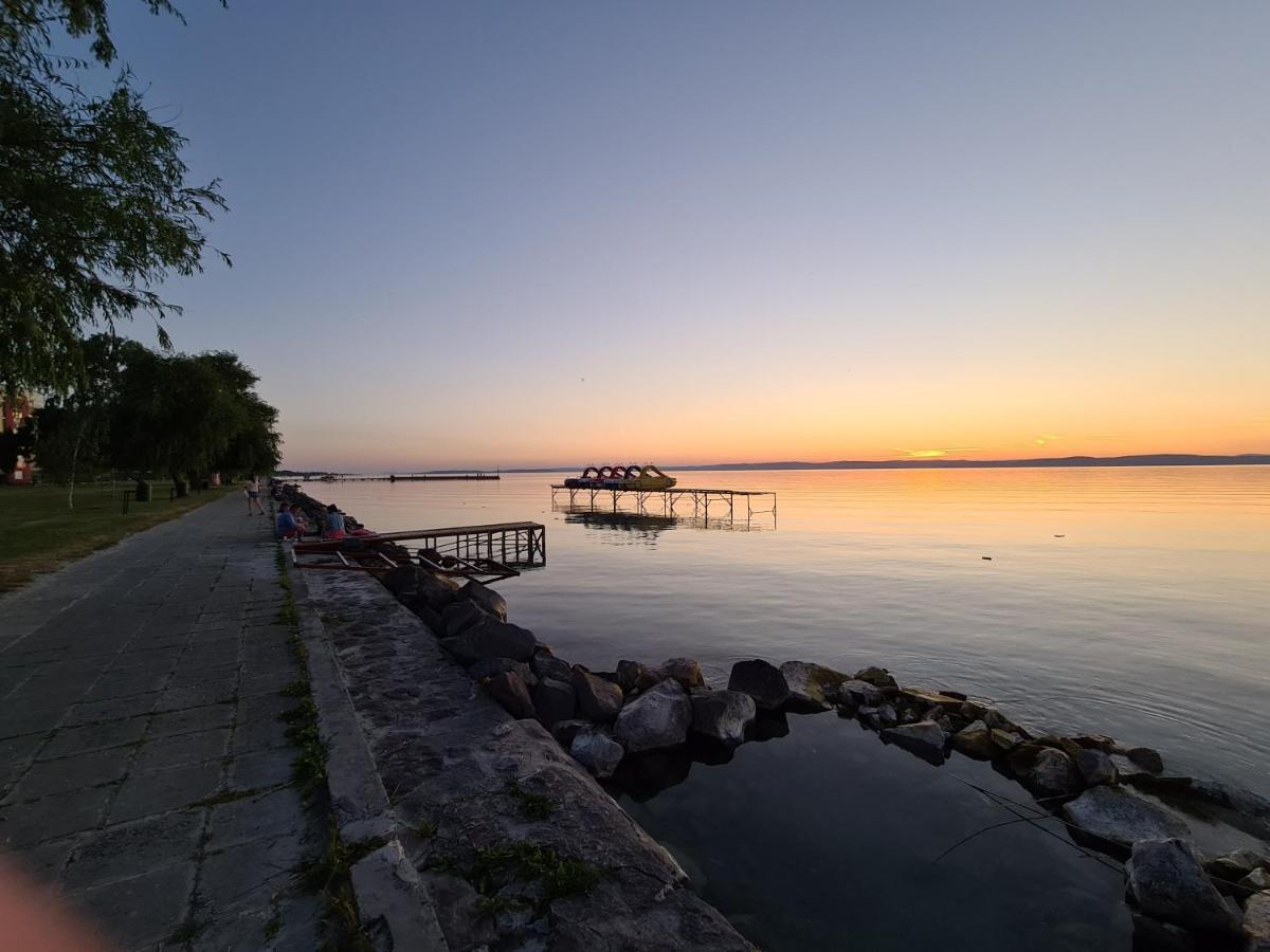 Eda Beach Apartman Siófok Buitenkant foto