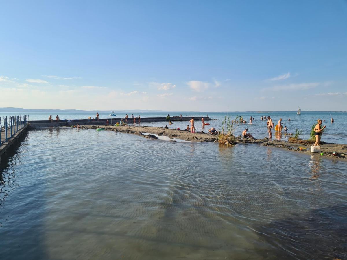 Eda Beach Apartman Siófok Buitenkant foto